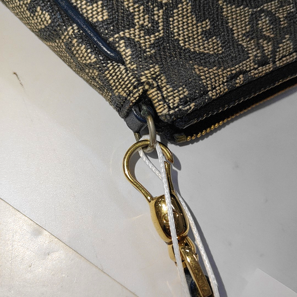 Authenticated pre-owned Saddle Monogram Canvas Blue - Handbags at Looply