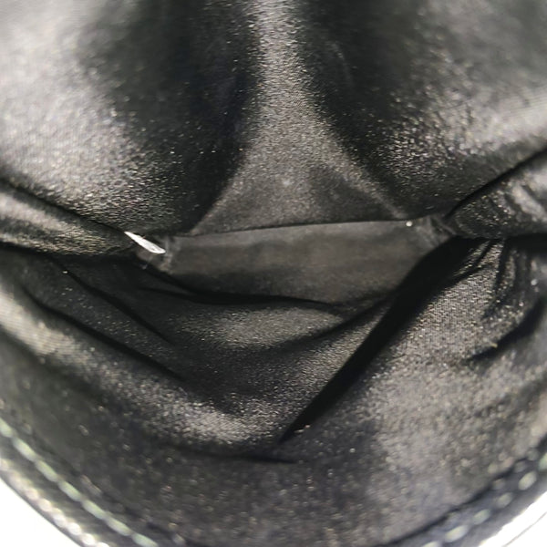 Authenticated pre-owned Re-Nylon Nylon Black - Shoulder Bag at Looply