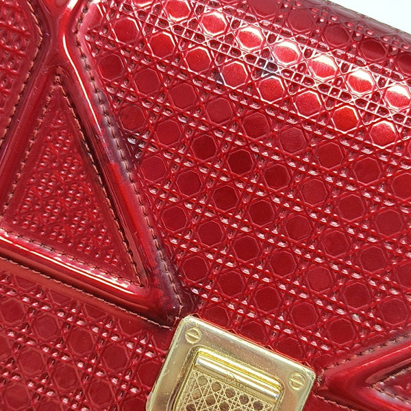 Authenticated pre-owned Diorama Calfskin Red - Crossbody Bag at Looply