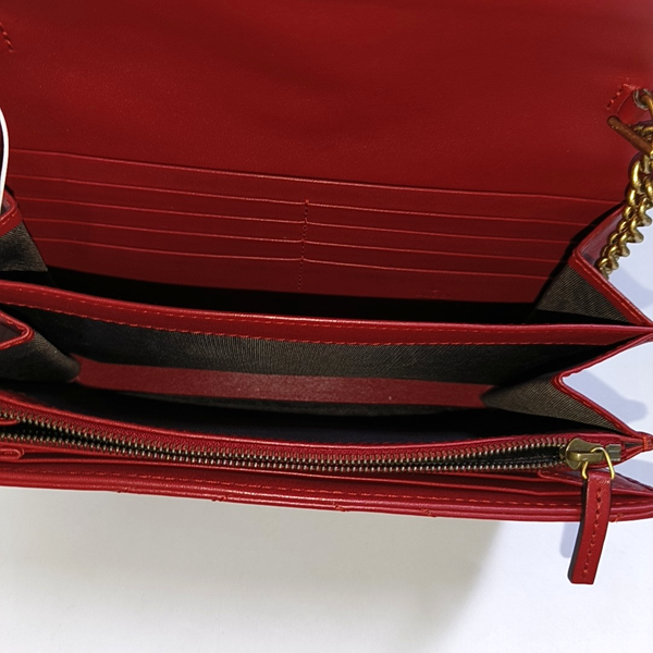 Authenticated pre-owned GG Marmont Mini Calfskin Red - Crossbody Bag at Looply