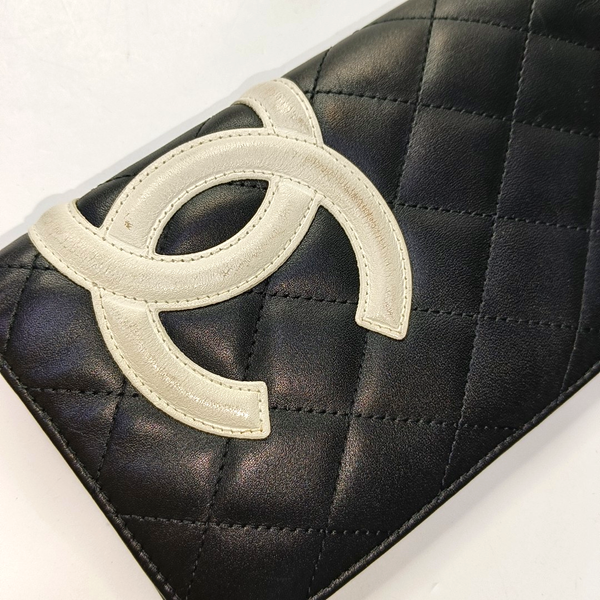 Authenticated pre-owned Cambon Quilted Calfskin Black Wallet - Wallet at Looply