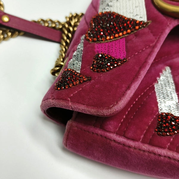 Authenticated pre-owned GG Marmont Medium Velvet Pink - Crossbody Bag at Looply