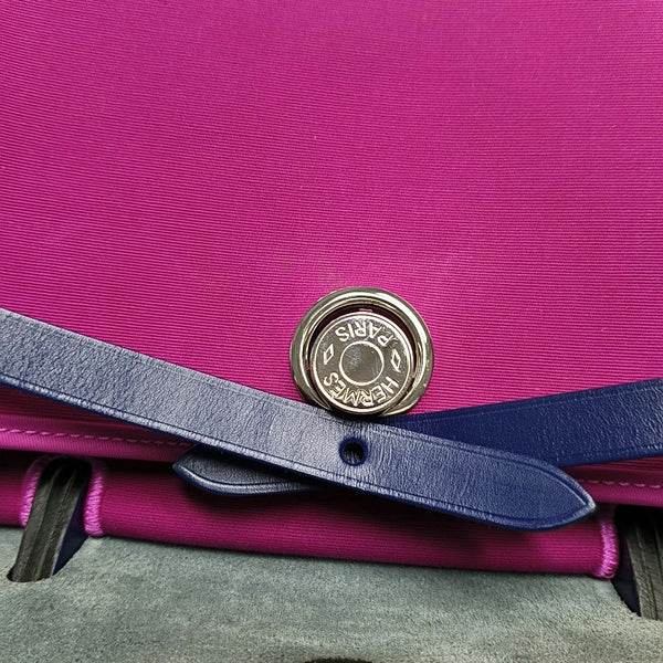 Authenticated pre-owned Herbag 31 Canvas Pink - Shoulder Bag at Looply