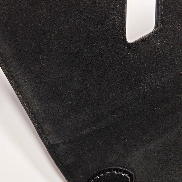 Authenticated pre-owned Twist MM Epi Black - Shoulder Bag at Looply