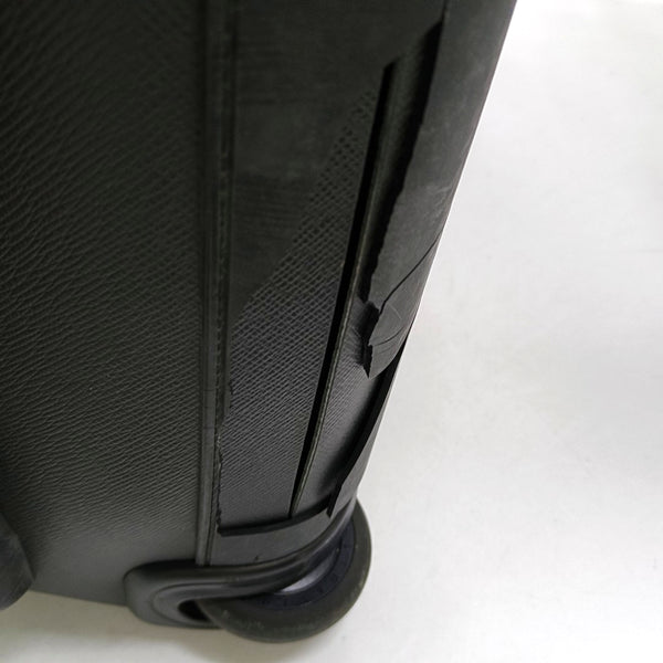 Authenticated pre-owned Pegase 55 Calfskin Black - Luggage at Looply