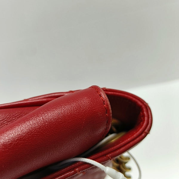 Authenticated pre-owned GG Marmont Medium Calfskin Red - Shoulder Bag at Looply