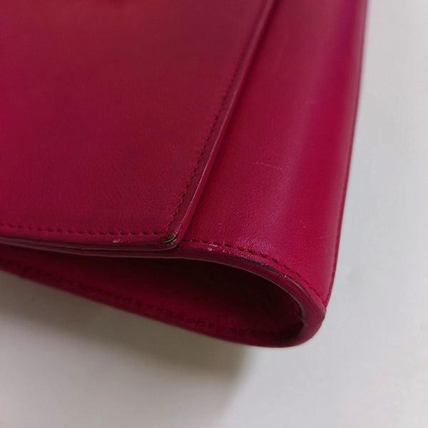 Authenticated pre-owned Saint Laurent Chyc Y Ligne Calfskin Pink - Clutch at Looply