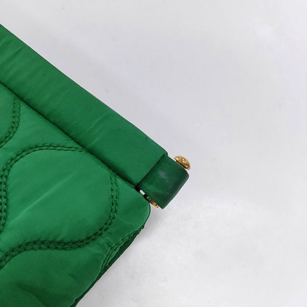 Authenticated pre-owned Miu Miu Matelassé Quilted Nylon Green - Clutch at Looply