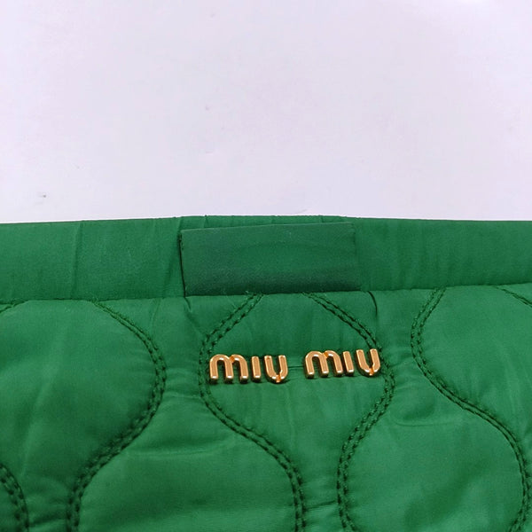 Authenticated pre-owned Miu Miu Matelassé Quilted Nylon Green - Clutch at Looply
