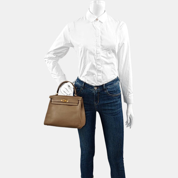 Authenticated pre-owned Kelly 25 Swift Beige - Shoulder Bag at Looply
