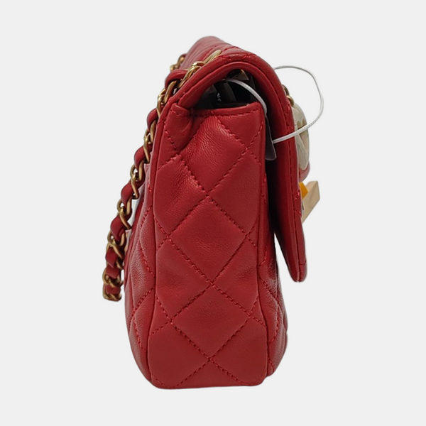 Authenticated pre-owned Classic Flap Medium Quilted Lambskin Red - Shoulder Bag at Looply