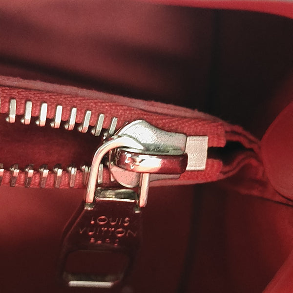 Authenticated pre-owned NéoNoé MM Calfskin Blue - Shoulder Bag at Looply