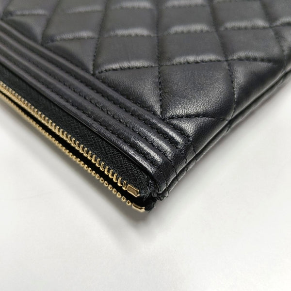 Authenticated pre-owned Boy Chanel Large Quilted Lambskin Black - Clutch at Looply