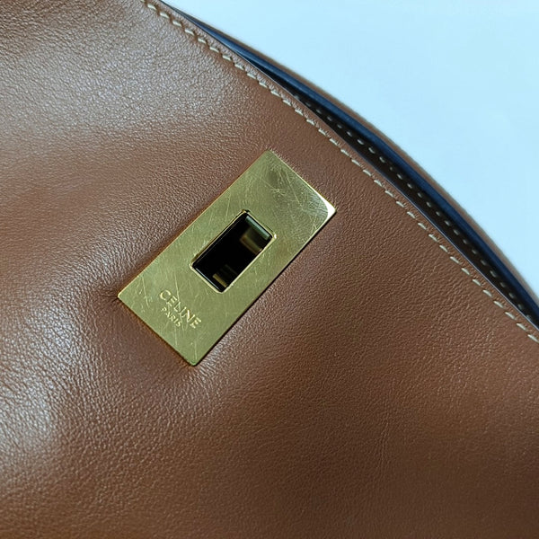 Authenticated pre-owned Bucket 16 Calfskin Brown - Shoulder Bag at Looply