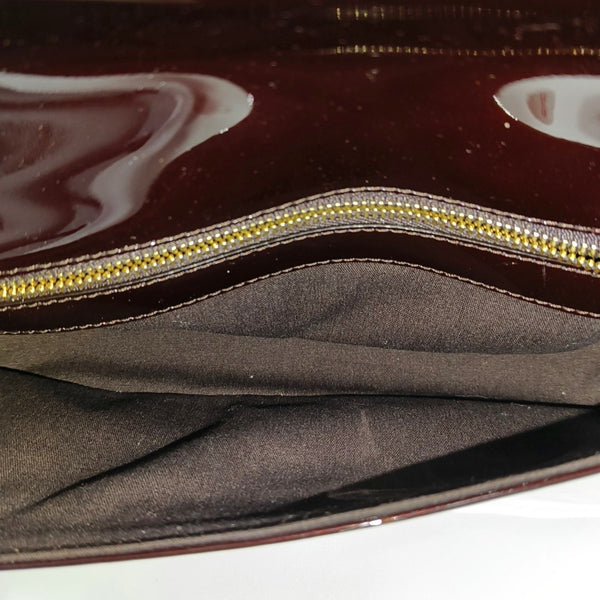 Authenticated pre-owned Sobe Patent Leather Burgundy - Clutch at Looply