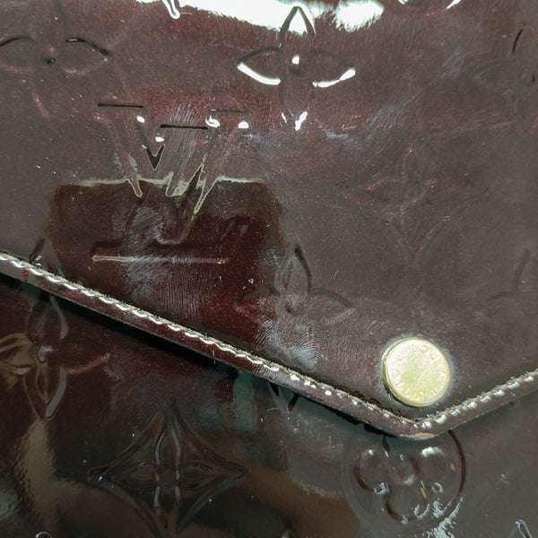 Authenticated pre-owned Félicie Monogram Patent Leather Burgundy - Shoulder Bag at Looply