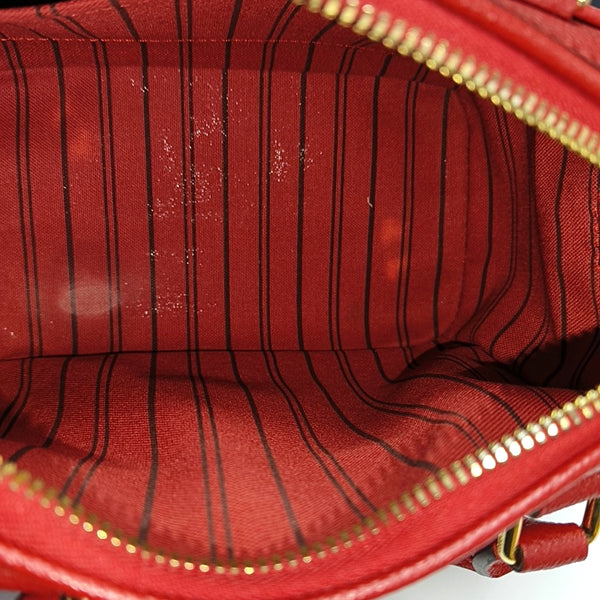 Authenticated pre-owned Speedy 20 Monogram Calfskin Red - Shoulder Bag at Looply