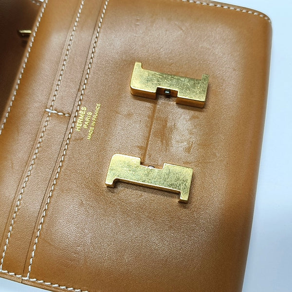 Authenticated pre-owned Constance Box Calf Brown Wallet - Wallet at Looply