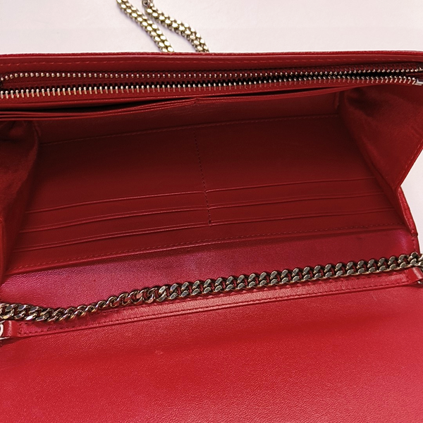 Authenticated pre-owned Diorama Calfskin Red - Shoulder Bag at Looply