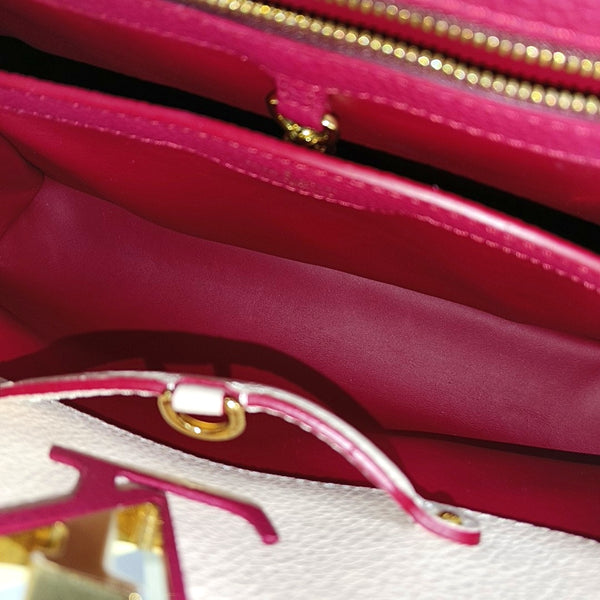 Authenticated pre-owned Capucines MM Calfskin Pink - Shoulder Bag at Looply