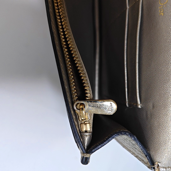 Authenticated pre-owned Lady Dior Lambskin Silver - Crossbody Bag at Looply