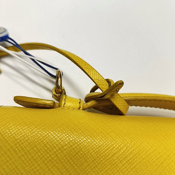 Authenticated pre-owned Sound Bag Calfskin Yellow - Shoulder Bag at Looply