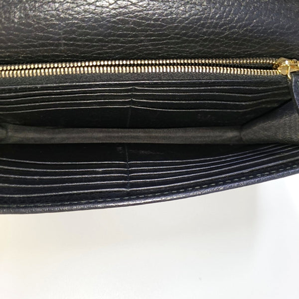 Authenticated pre-owned Interlocking G Calfskin Black - Handbags at Looply