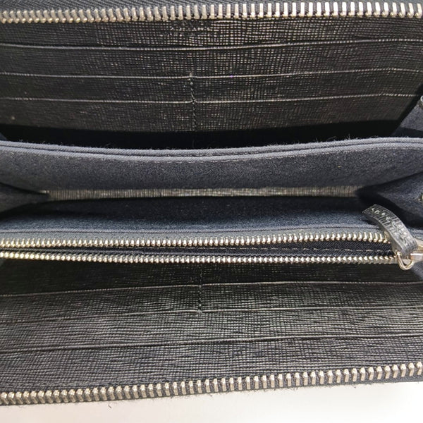 Authenticated pre-owned Karlito Calfskin Black Wallet - Wallet at Looply