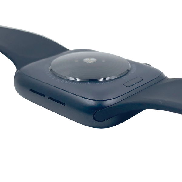 Authenticated pre-owned Watch SE 2 - at Looply