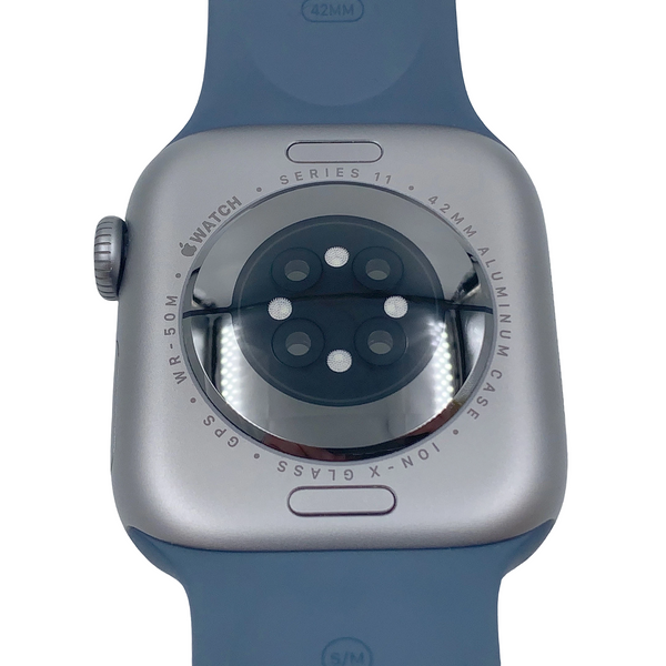 Authenticated pre-owned Watch Series 11 - at Looply