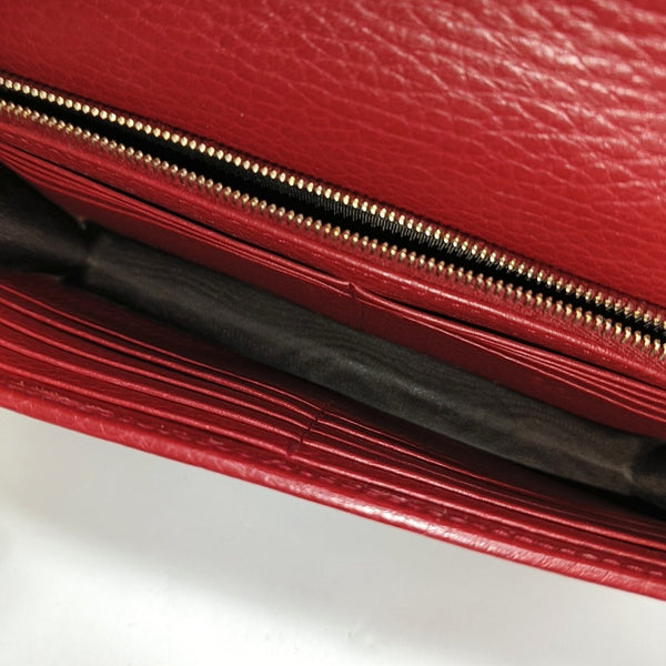 Authenticated pre-owned Interlocking G Calfskin Red - Crossbody Bag at Looply