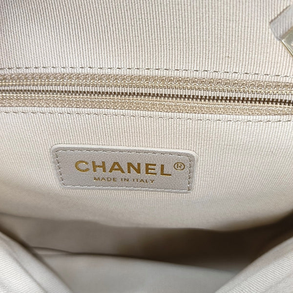 Quilted Grained Calfskin White