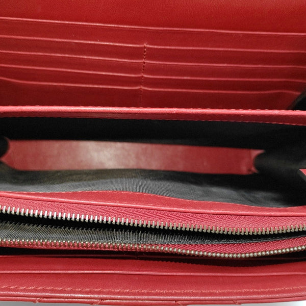 Authenticated pre-owned GG Marmont Mini Calfskin Red - Shoulder Bag at Looply