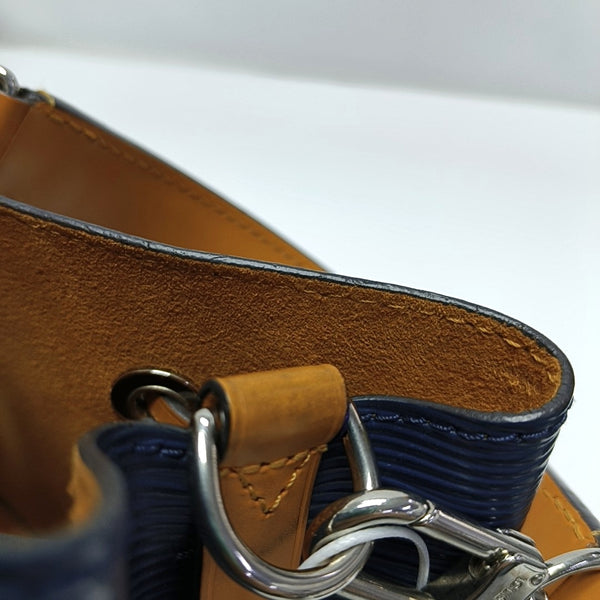 Authenticated pre-owned Néonoé BB Epi Blue - Shoulder Bag at Looply