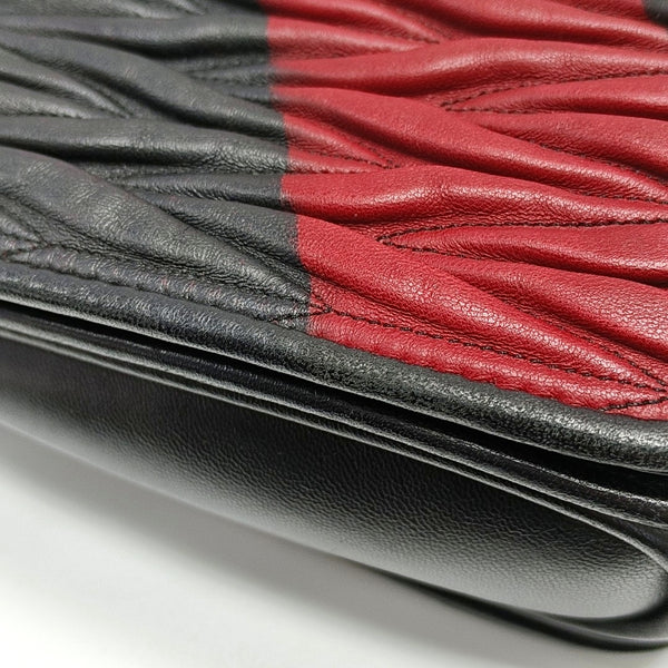 Authenticated pre-owned Matelassé Lambskin Multicolor - Shoulder Bag at Looply