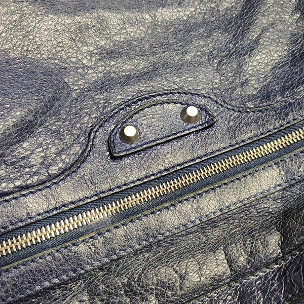 Authenticated pre-owned Classic City Calfskin Blue - Shoulder Bag at Looply