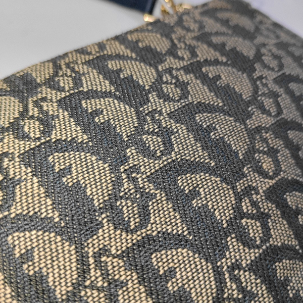 Authenticated pre-owned Saddle Monogram Canvas Blue - Handbags at Looply