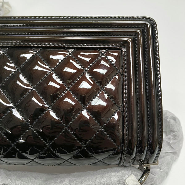 Authenticated pre-owned Boy Chanel Small Quilted Patent Leather Black - Shoulder Bag at Looply