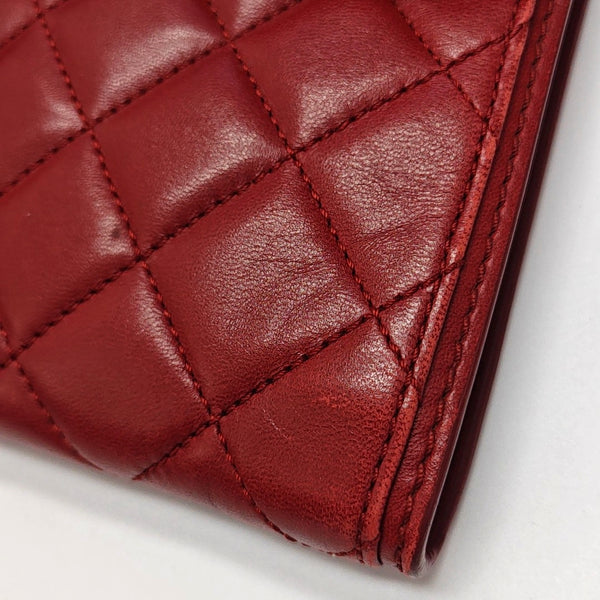 Authenticated pre-owned Classic Flap Quilted Lambskin Red - Shoulder Bag at Looply