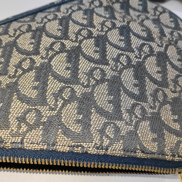 Authenticated pre-owned Saddle Monogram Canvas Blue - Handbags at Looply
