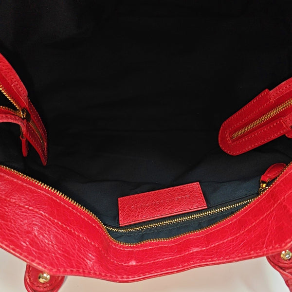 Classic City Medium Lambskin Red