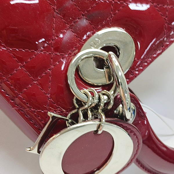 Authenticated pre-owned Lady Dior Medium Patent Leather Red - Crossbody Bag at Looply