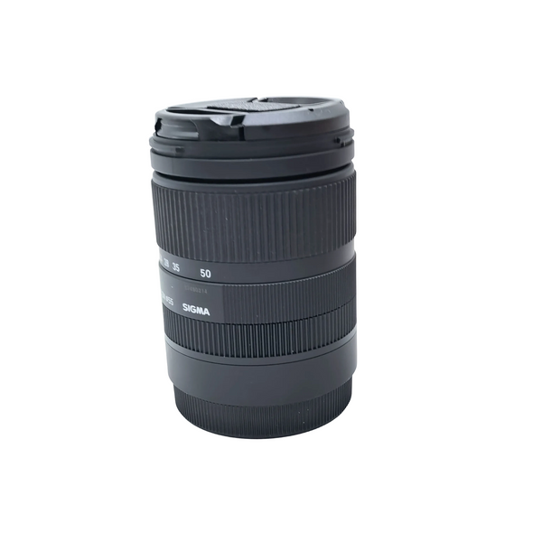 Sigma 18-50mm f/2.8 DC DN Contemporary