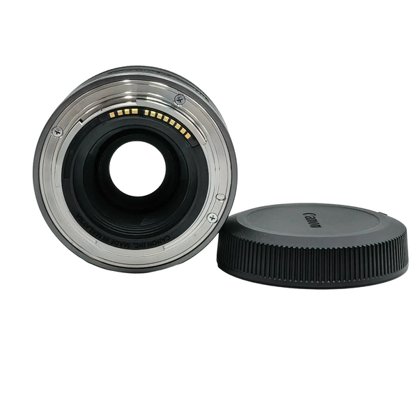 RF 50mm f/1.8 STM