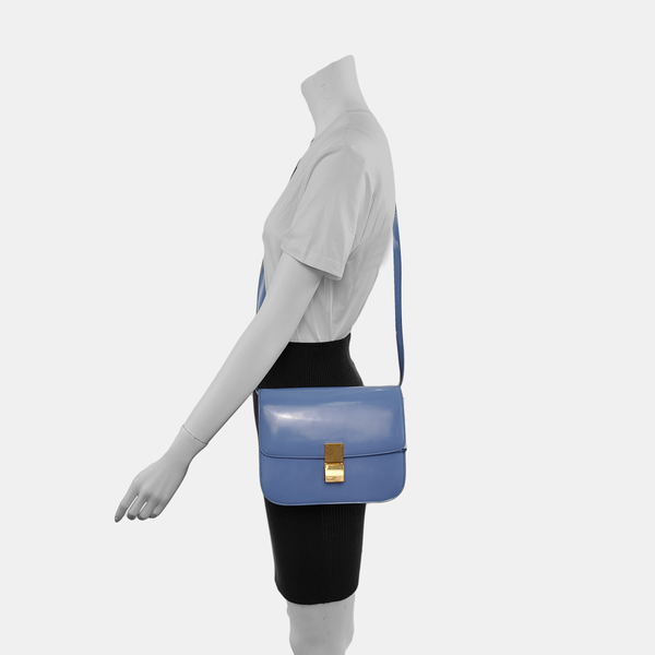 Authenticated pre-owned CLASSIC BOX Medium Calfskin Blue - Shoulder Bag at Looply
