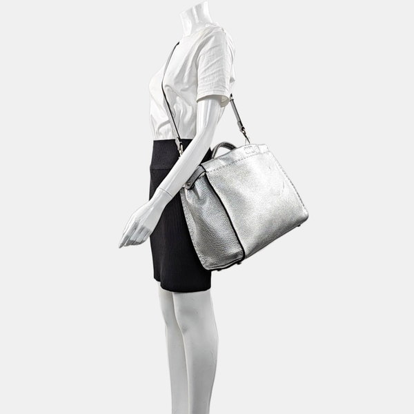 Authenticated pre-owned Peekaboo Calfskin Silver - Shoulder Bag at Looply