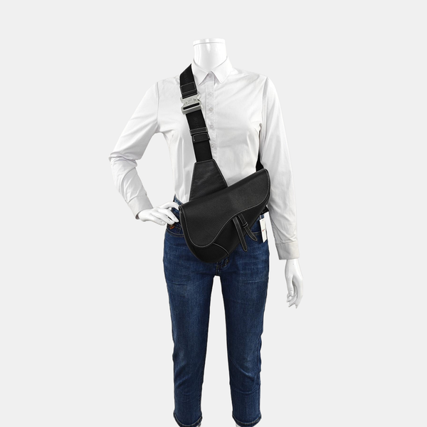 Authenticated pre-owned Saddle Medium Calfskin Black - Belt Bag at Looply