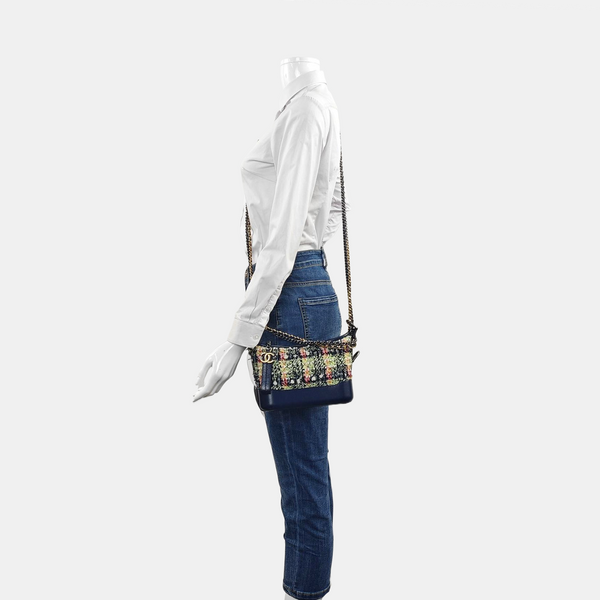 Authenticated pre-owned Gabrielle Small Fabric Blue - Shoulder Bag at Looply