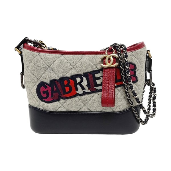 Authenticated pre-owned Gabrielle Small Quilted Fabric Gray - Shoulder Bag at Looply