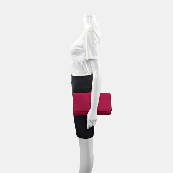 Authenticated pre-owned Chyc Y Ligne Calfskin Pink - Clutch at Looply
